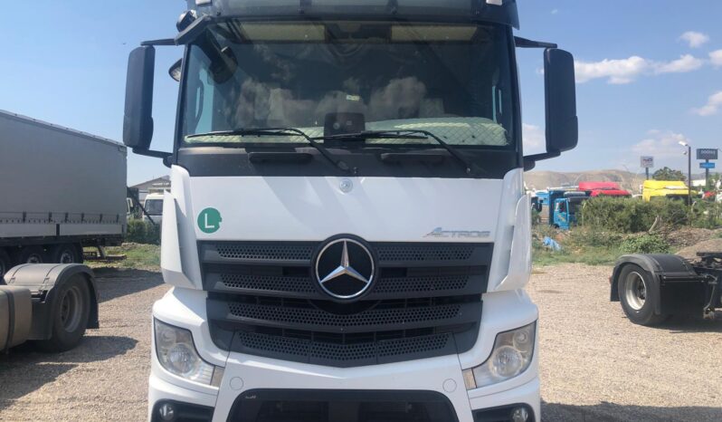 DEV KAMPANYA 1800 peşinat + faizsiz 7 eşit taksit imkanı 1800+7×100=2500 TL. Mercedes-Benz Actros 1842 – 2018 model dolu